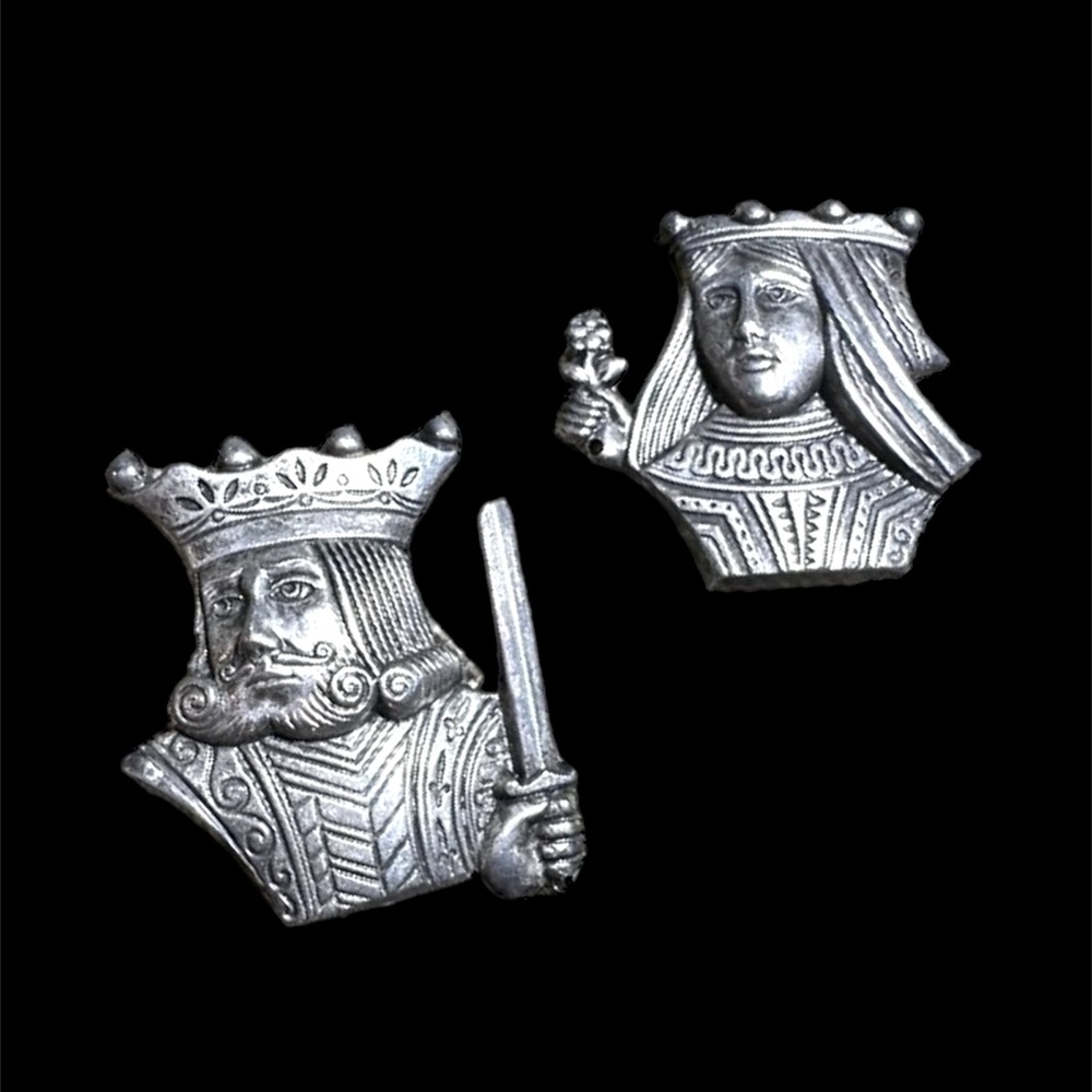 Vintage 925 SS Coro Alice in Wonderland King & Queen Motif Brooch